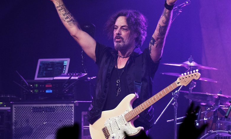 Photo of Richie Kotzen to Join Dewa 19 on Tour, Shares Mother Heads Family Reunion Secret